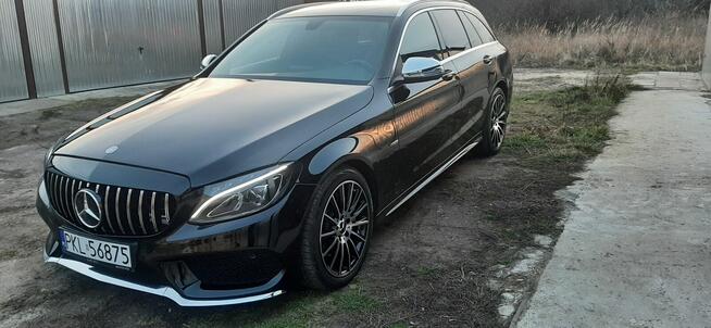 Sprzedam Mercedesa W205 w pakiecie AMG C220d o mocy 220k.