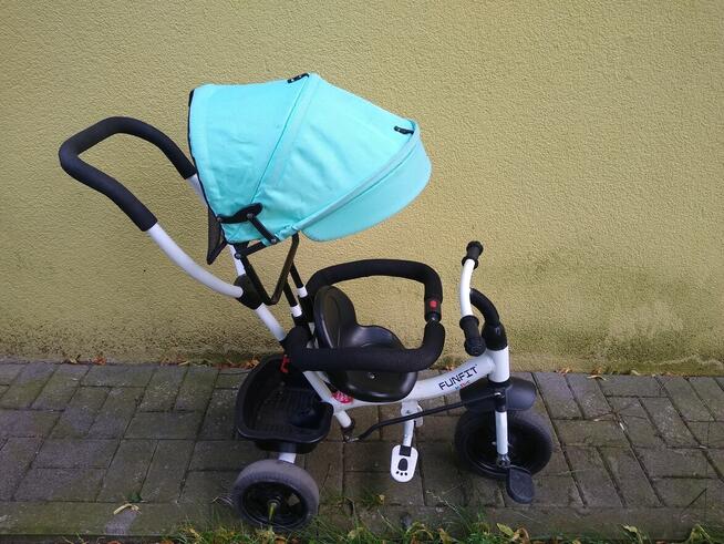 Dziecinny rowerek trójkołowy, 30 zł.