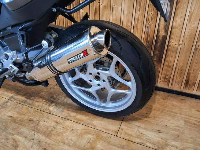 BMW F ## piękny motocykl BMW F 800 ST ## WYGLĄDA Pięknie