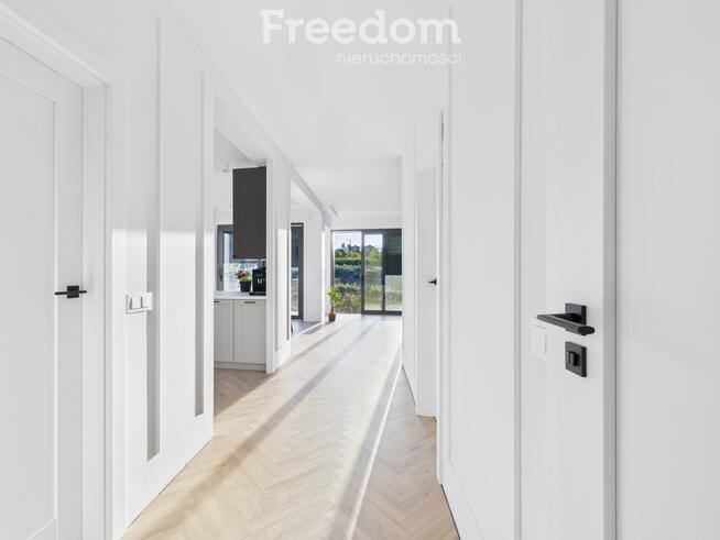 Jasny nowoczesny dom z garażem pod Krakowem