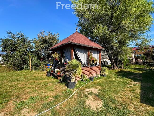 Dom do odświeżenia w spokojnej okolicy