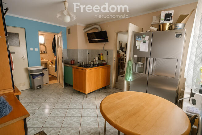 Dom do odświeżenia w spokojnej okolicy