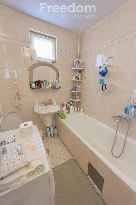 Dom do odświeżenia w spokojnej okolicy