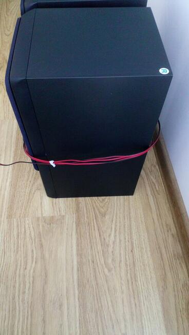 Radio z dwoma oddzielnym głośnikami Samsung