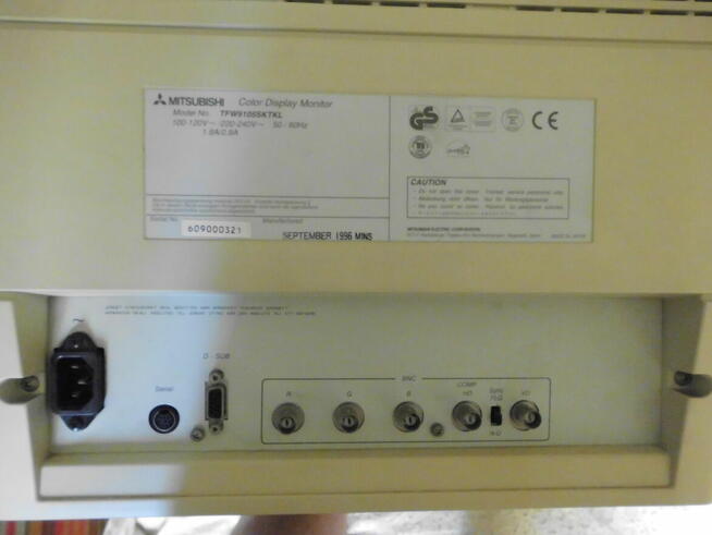 Monitor Mitsubishi Diamond PRO 91TXM 21