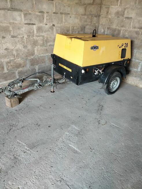 Kompresor śrubowy ATMOS PDP28, 4,4 m3