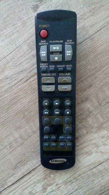 Radio z dwoma oddzielnym głośnikami Samsung