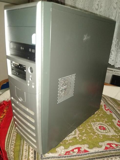 Komputer stacjonarny z Linux, 150 zł.