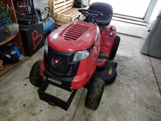 Traktor ogrodowy mtd z pługiem