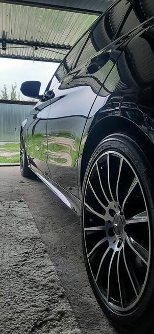 Sprzedam Mercedesa W205 w pakiecie AMG C220d o mocy 220k.