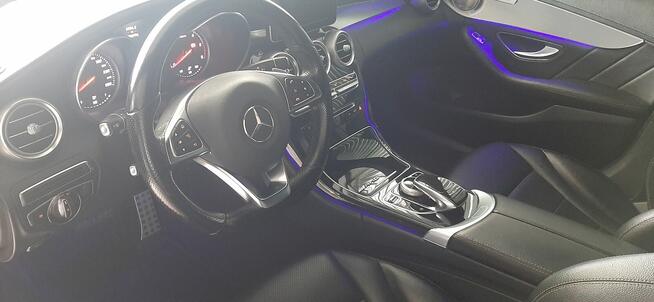 Sprzedam Mercedesa W205 w pakiecie AMG C220d o mocy 220k.