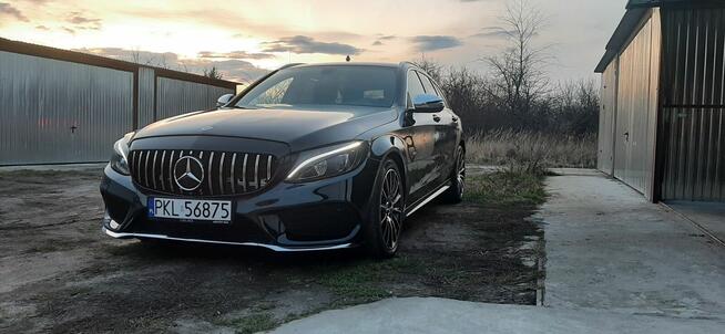 Sprzedam Mercedesa W205 w pakiecie AMG C220d o mocy 220k.
