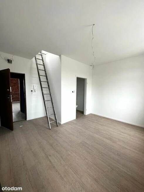Unikat! Dwupoziomowe 40 m², centrum Łodzi, kamienica po rewi