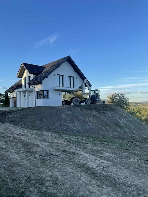 Usługi minikoparką koparką Roboty ziemne wozidłem odwodnieni