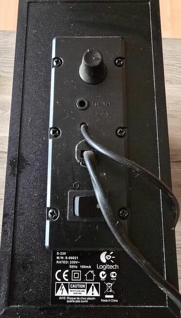 Głośniki + subwoofer Logitech S-220