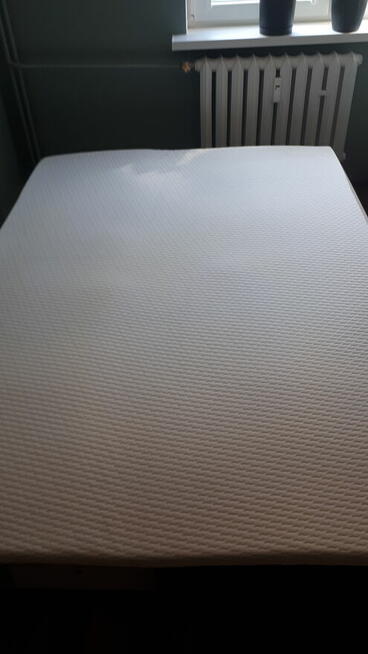 Kanapa rozkładana 140x200 używana + topmaterac wellpur