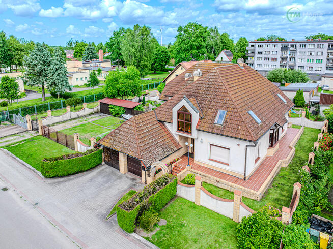 Białogard duży dom plus działka handlowo-usługowa.