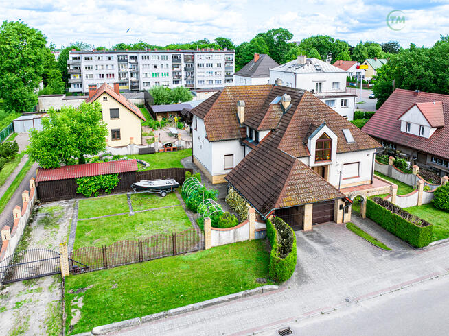Białogard duży dom plus działka handlowo-usługowa.