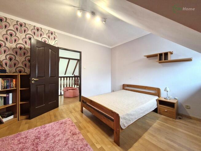 Białogard duży dom plus działka handlowo-usługowa.