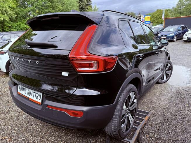 Volvo XC 40 Black-Line. Virtual kokpit. Full led . Zasięg 400Kl.
