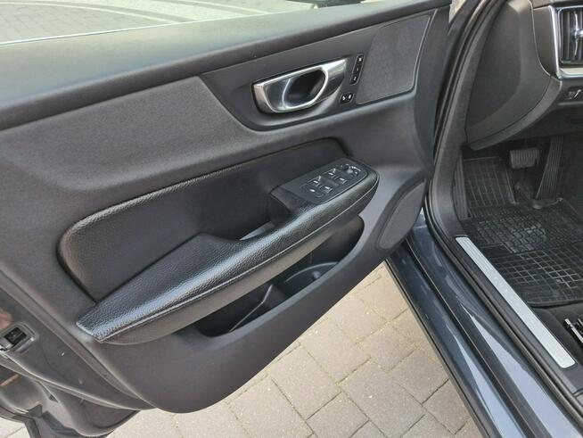 Volvo V90 2.0D3 inscription navi full automat chromy