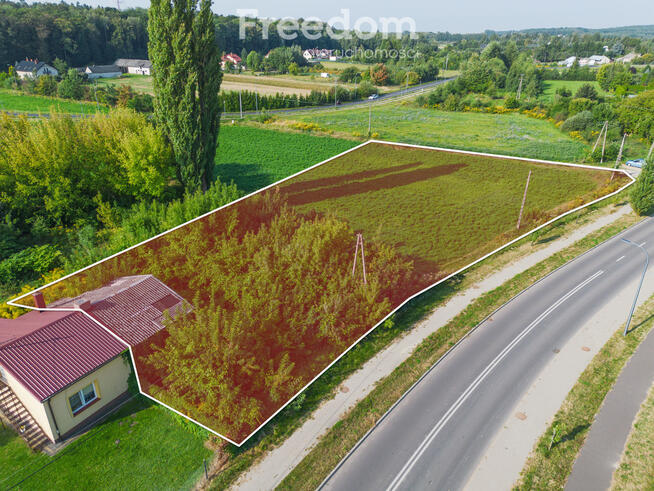 Duża działka budowlana w doskonałej lokalizacji!!