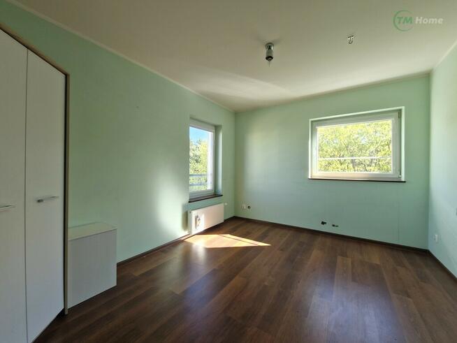 Cztery pokoje 87 m2 z garażem w otulinie lasu.