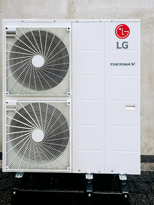 Pompa ciepła Daikin EDLA zasobnik CWU 200l. Montaż