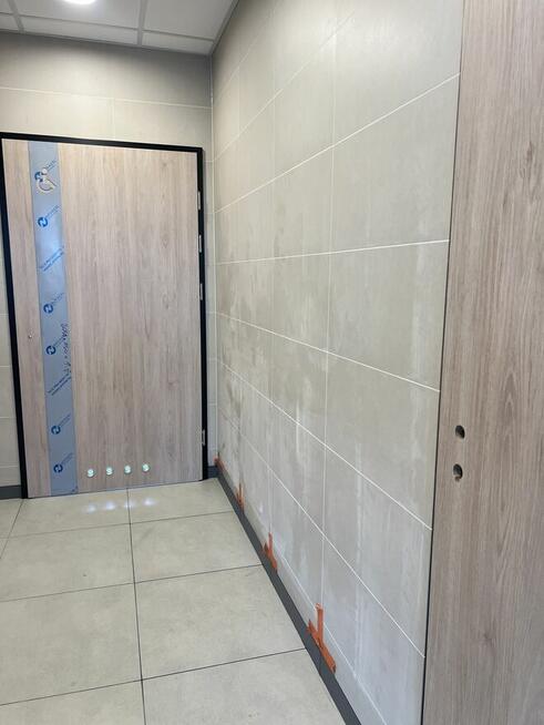 Sprzątanie po remontach / Mycie okien / Dokładne porządki