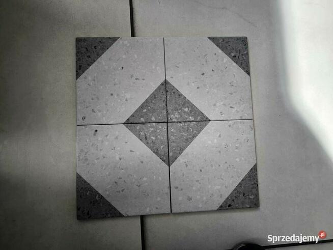 Promocja Piękne płytki WOW Color Decor Grey 18,5x18,5cm