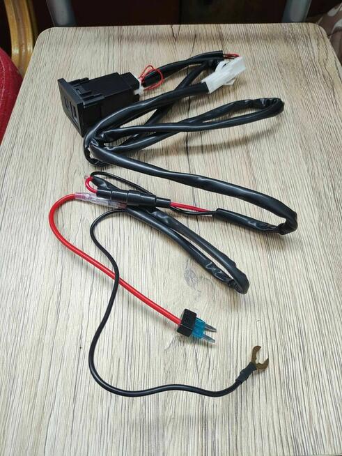 Ładowarka samochodowa Szybka QC3.0 Typ-c USB Adapter Gniazdo