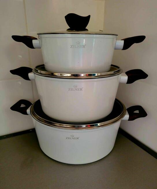 Garnki marmur lakierowane