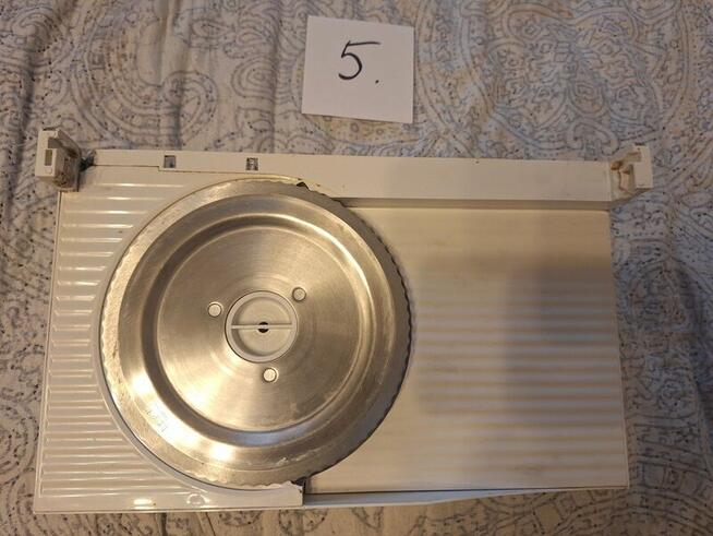 Sprzedam krajalnicę Bosch + komplet części