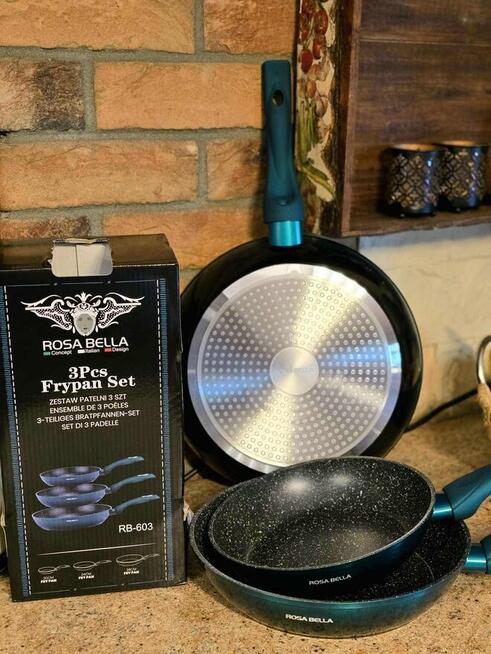 Zestaw trzech patelni