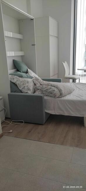Wynajmę nowoczesnę kawalerka na Bliskiej Woli