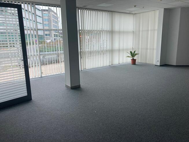 Lokal na kawiarnię, fryzjera, salon urody