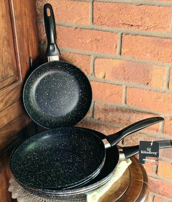 Zestaw trzech patelni