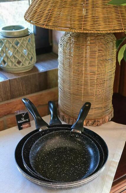 Zestaw trzech patelni