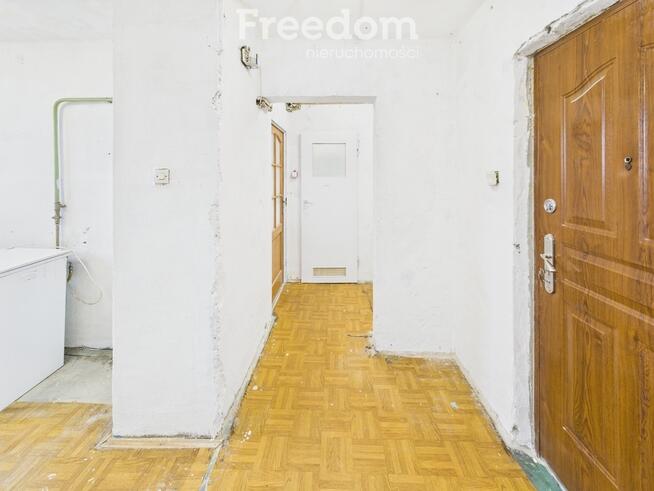 Dwupokojowe mieszkanie z balkonem, do remontu