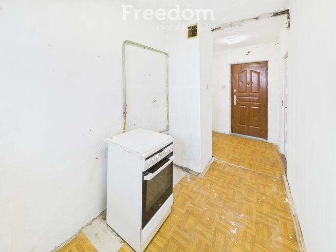 Dwupokojowe mieszkanie z balkonem, do remontu