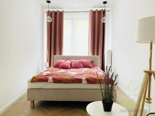 Stare Miasto, 2 pokoje + winda i miejsce postojowe