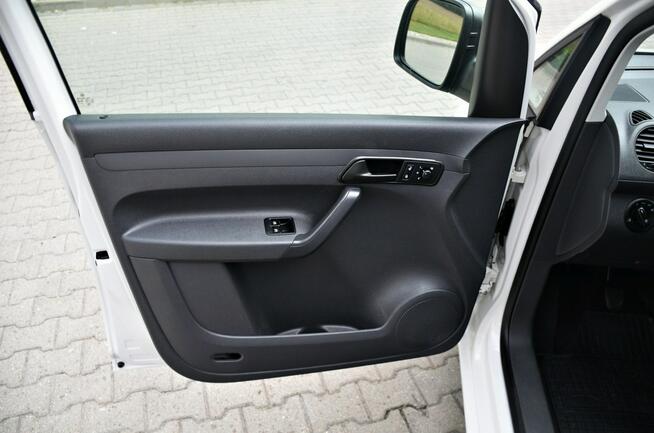 VW Caddy 1,6TDI Klima Tempomat Parktronic Niemcy