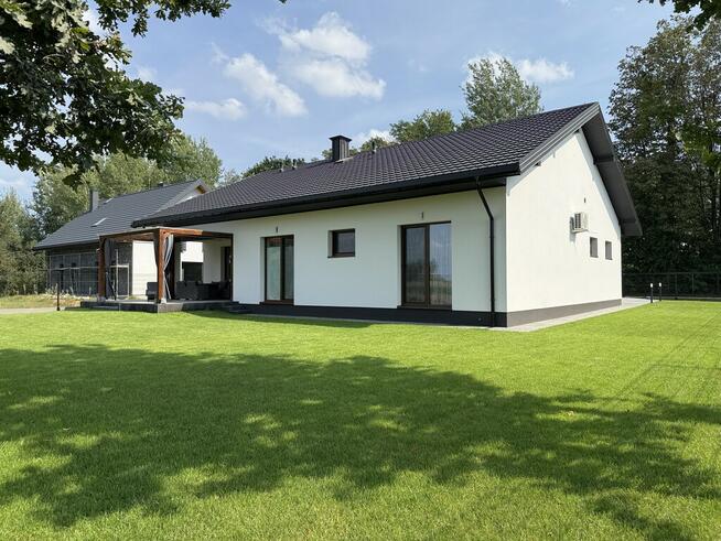 Luksus i spokój – nowoczesny dom w Wołyńcach