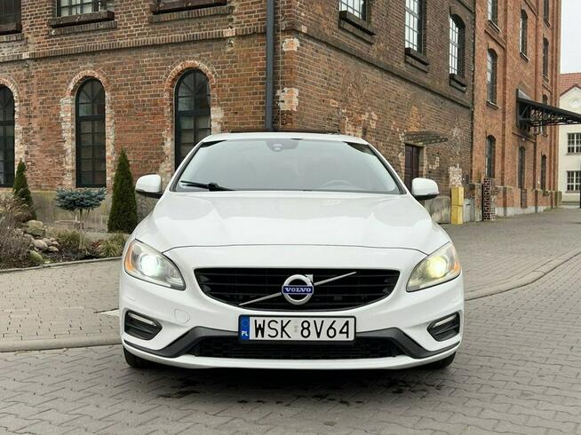 Volvo S60 2,0 T5 DYNASMIC Key less go Skóra Navi Blis Kamera Cofania Alu19