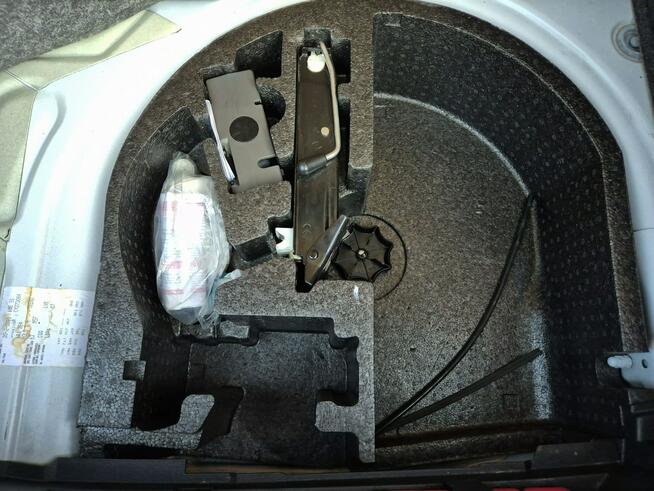 POLO V 1.4 85KM SKÓRA klima 3 drzwi SERWIS bezwypadkowy 2012