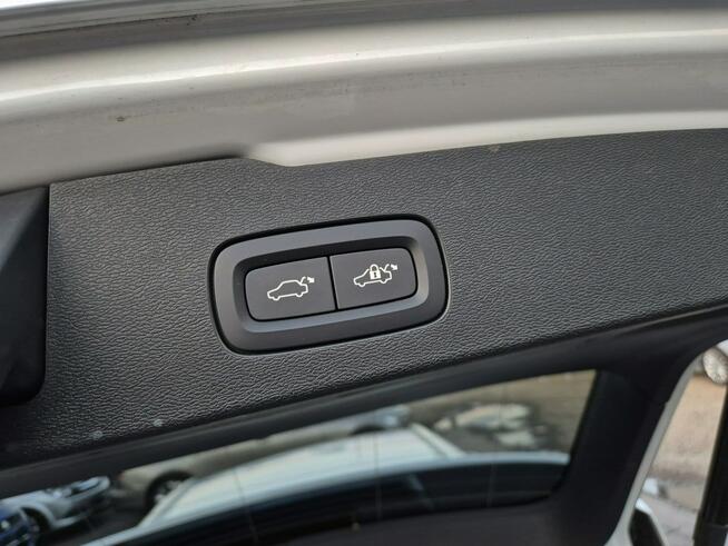 V60 Momentum 2.0 Hybrid 163km ASYSTENT full led NAVI kamera 2021 FV23%