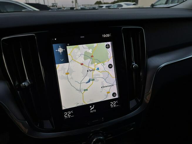 V60 Momentum 2.0 Hybrid 163km ASYSTENT full led NAVI kamera 2021 FV23%