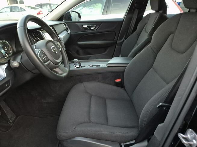 V60 Momentum 2.0 Hybrid 197km ASYSTENT full led NAVI kamera 2022 FV23%