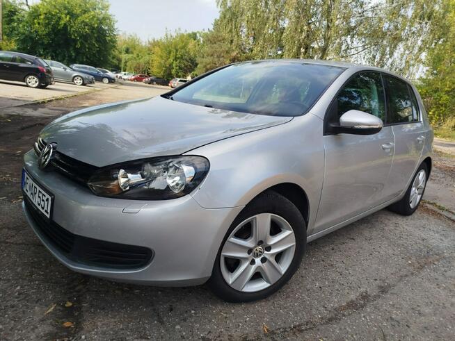 Volkswagen Golf 5 drzwi benz MAŁY PRZEBIEQ opłaty w cenie