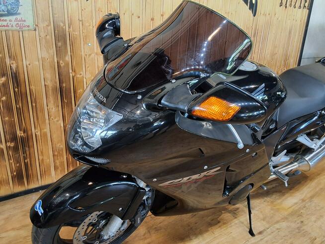Honda CBR najszybszy motocykl świata CBR 1100 XX blackbird
